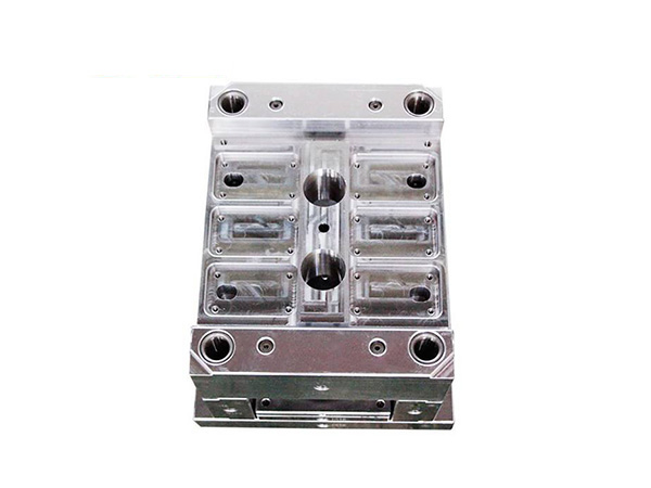 高精密模具配件具有的特性